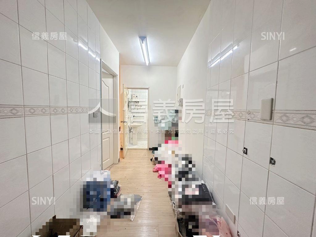 逢甲低總價店面房屋室內格局與周邊環境