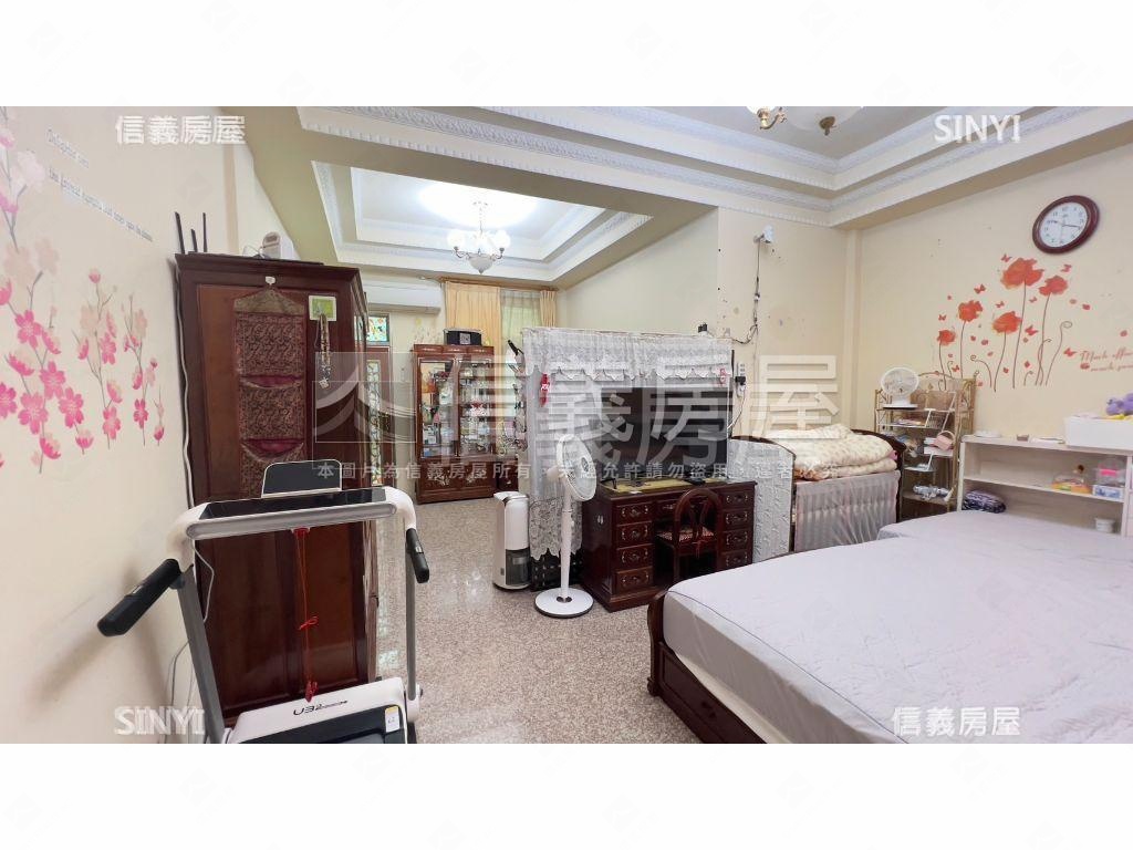 成功興隆大面寬臨路美透天房屋室內格局與周邊環境