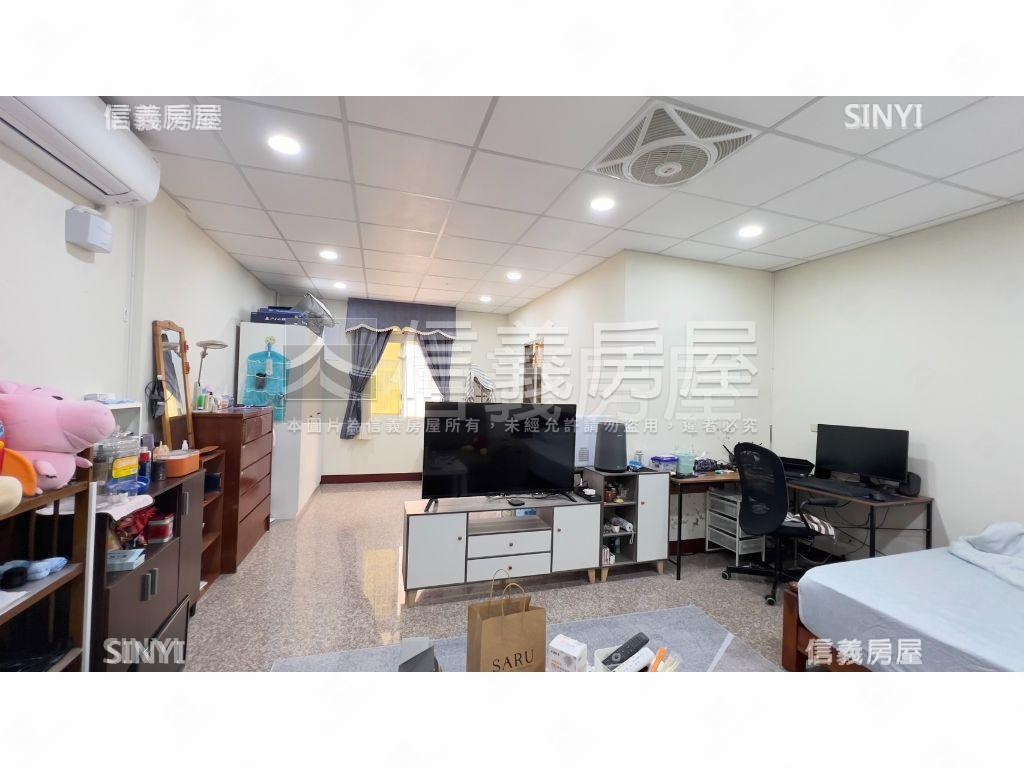 成功興隆大面寬臨路美透天房屋室內格局與周邊環境