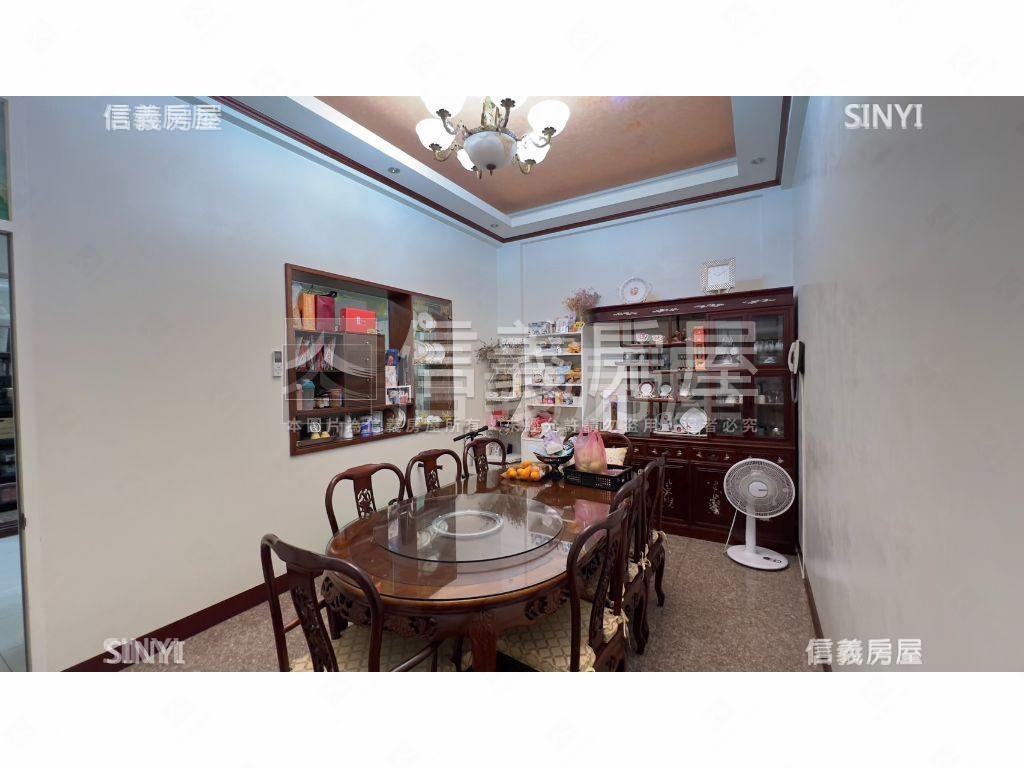 成功興隆大面寬臨路美透天房屋室內格局與周邊環境