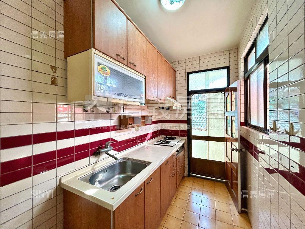 秀朗學區活巷公寓二樓房屋室內格局與周邊環境