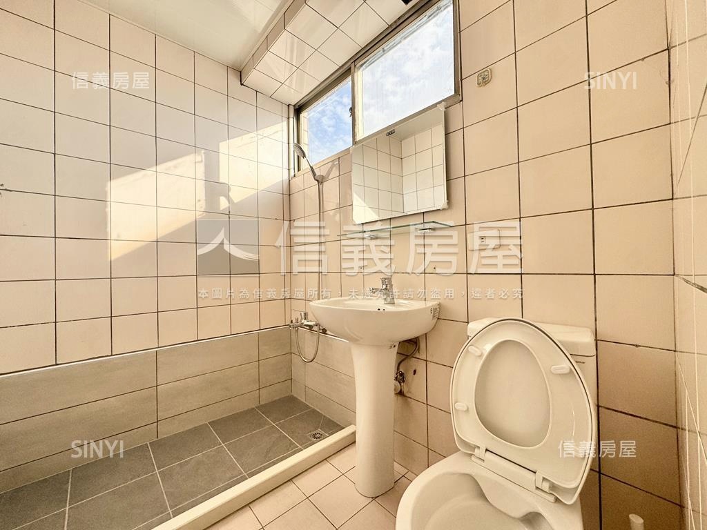 近中華路．方正採光三房房屋室內格局與周邊環境