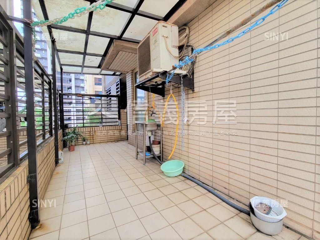 專任優質三房露臺戶房屋室內格局與周邊環境