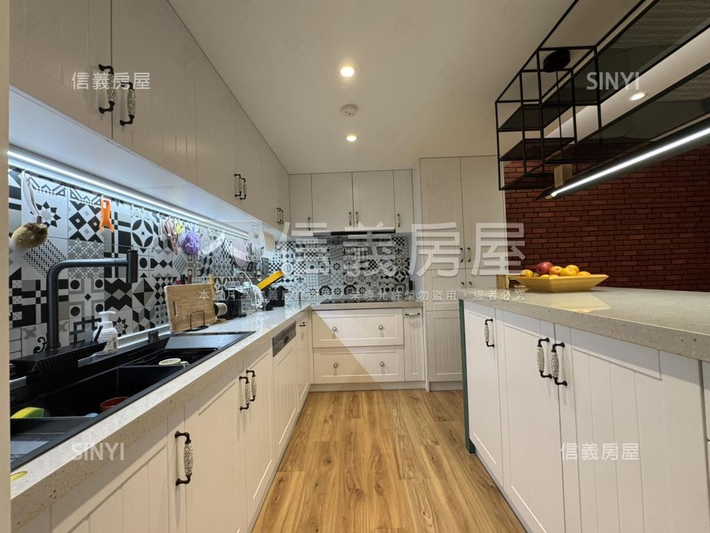 松山超美屋況一樓房屋室內格局與周邊環境