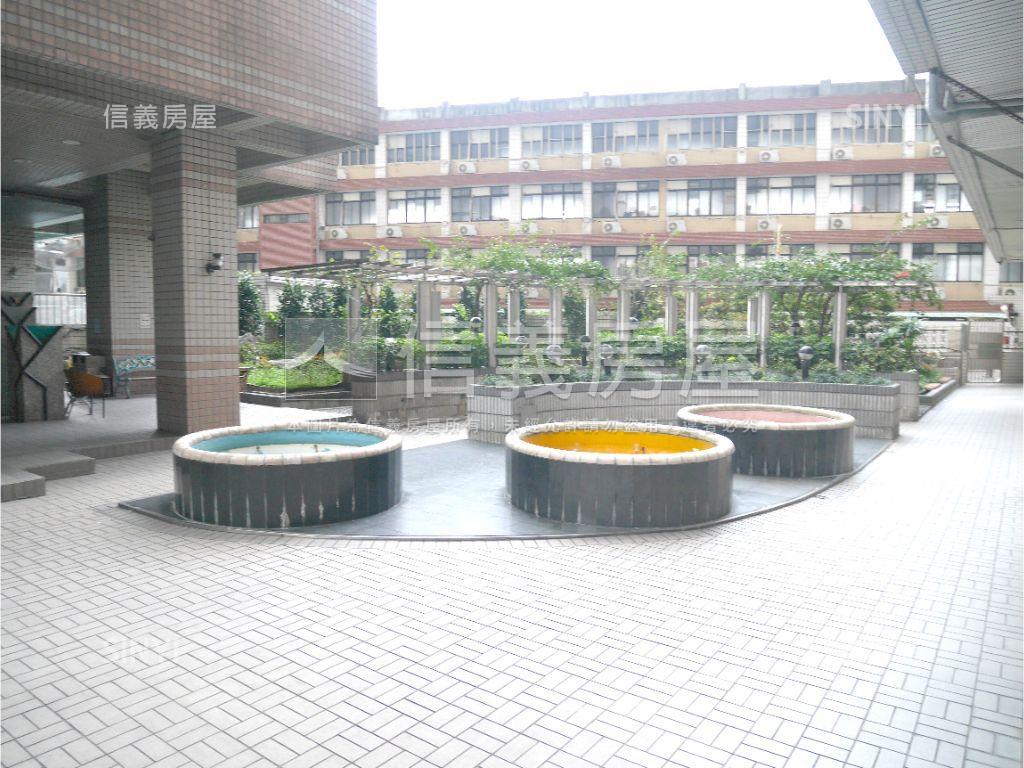 日安台北★景觀３房車位房屋室內格局與周邊環境