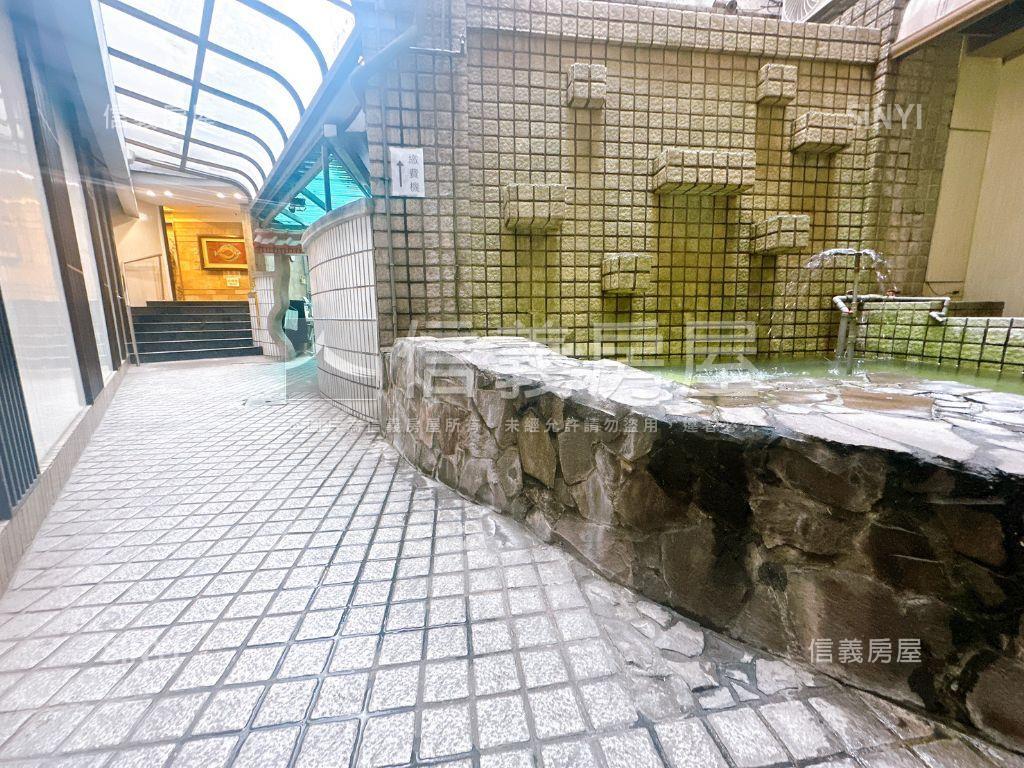 忠孝復興捷運明亮大樓房屋室內格局與周邊環境
