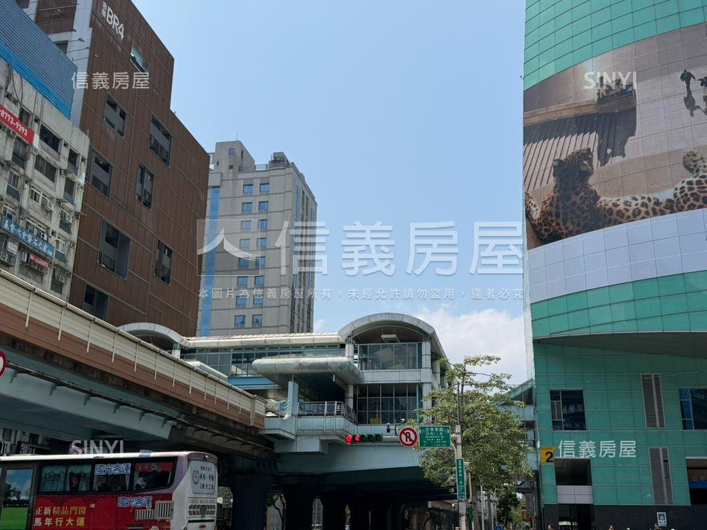 忠孝復興捷運明亮大樓房屋室內格局與周邊環境