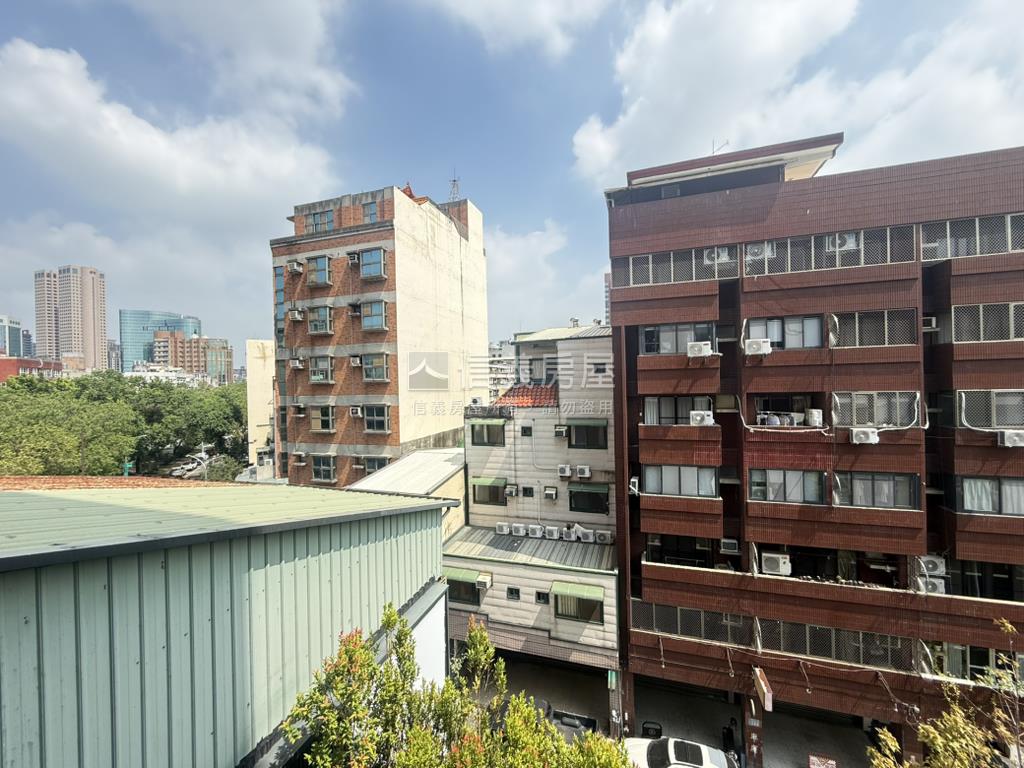 西區鑫大略Ｇｉｎｎ房屋室內格局與周邊環境
