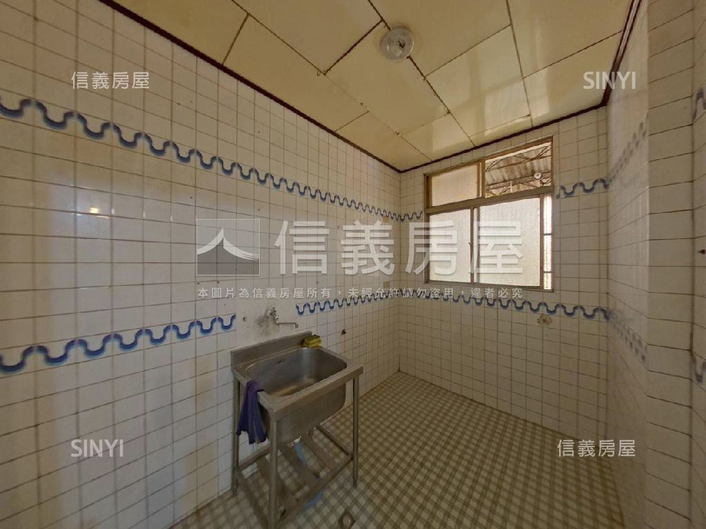 近景觀大道大地坪美宅房屋室內格局與周邊環境