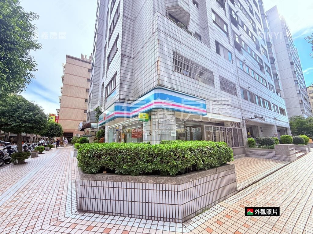 國泰商圈角窗大店面房屋室內格局與周邊環境