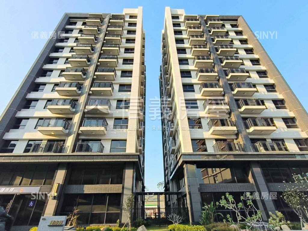 全新未住三房雙平車位房屋室內格局與周邊環境