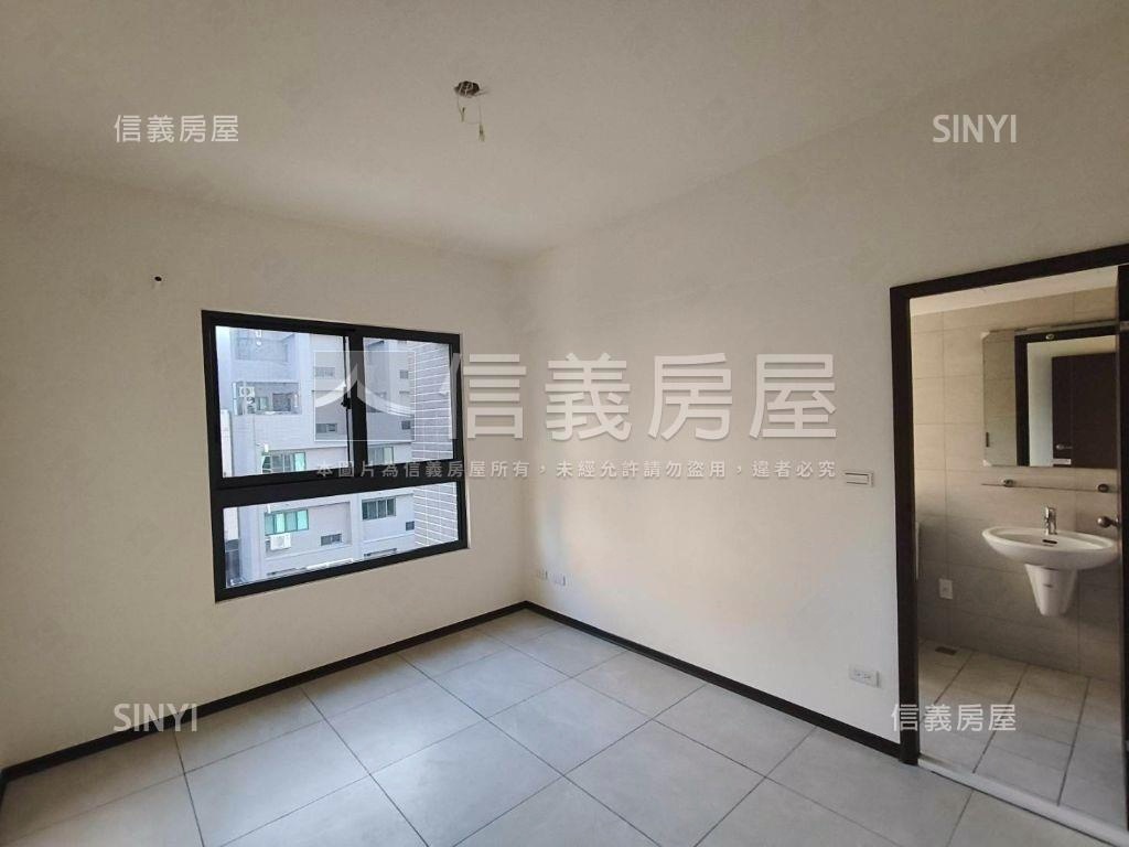 全新未住三房雙平車位房屋室內格局與周邊環境