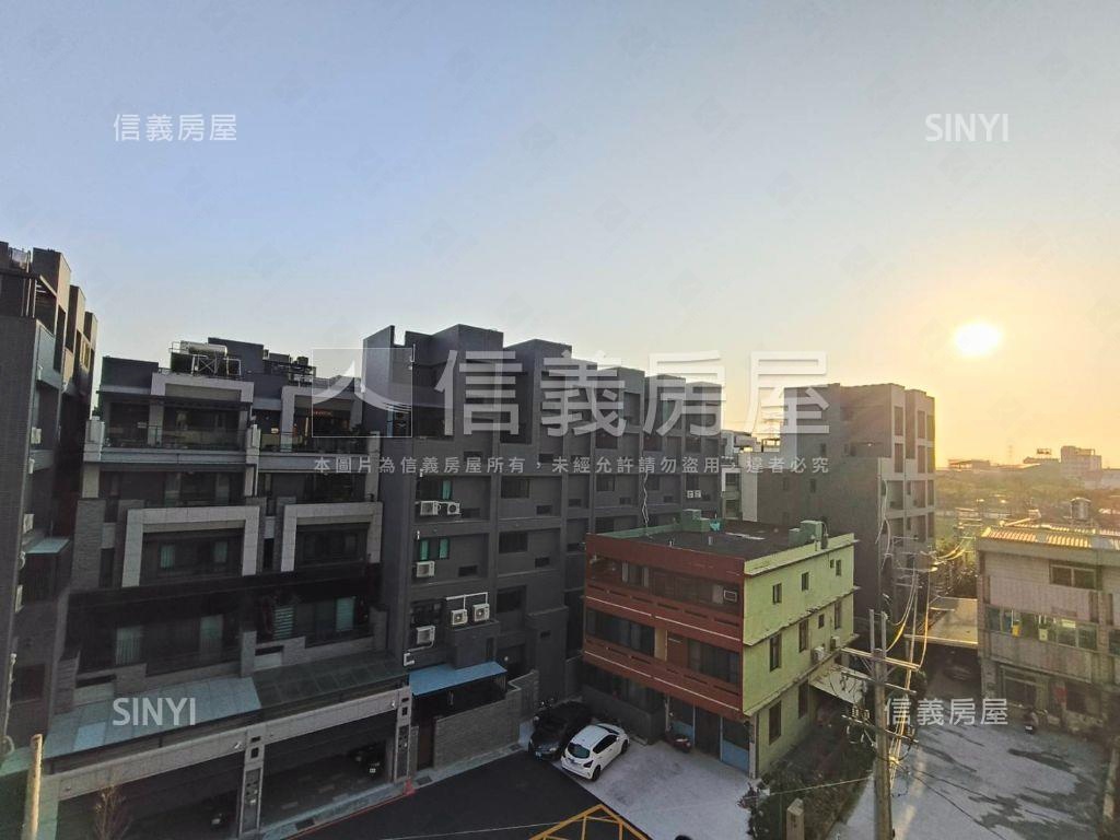全新未住三房雙平車位房屋室內格局與周邊環境