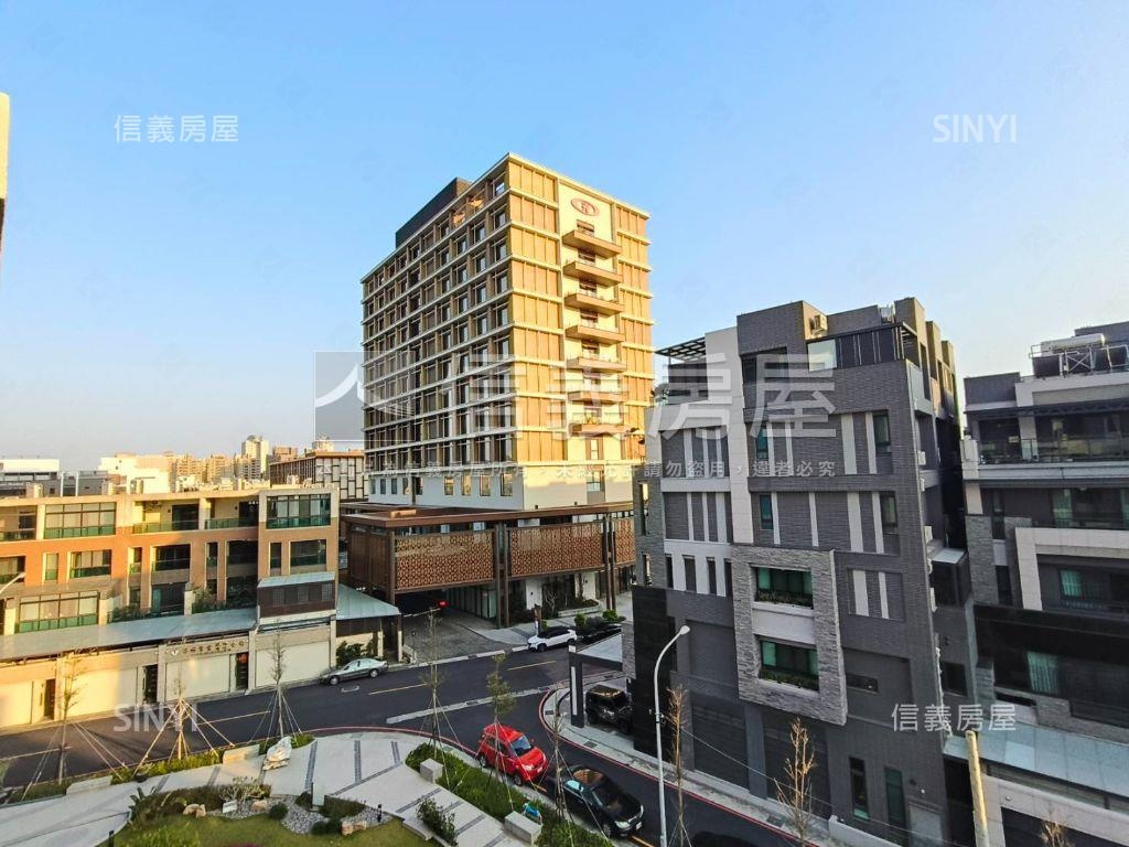 全新未住三房雙平車位房屋室內格局與周邊環境