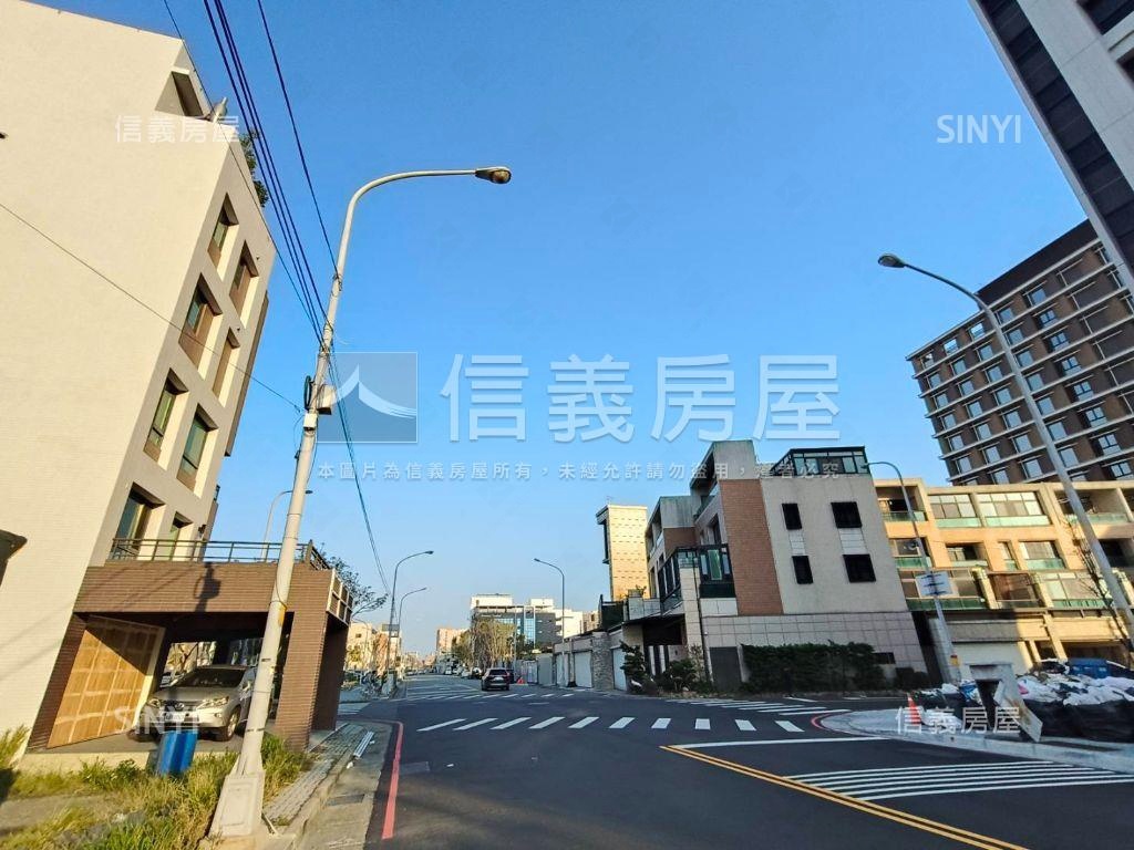 全新未住三房雙平車位房屋室內格局與周邊環境