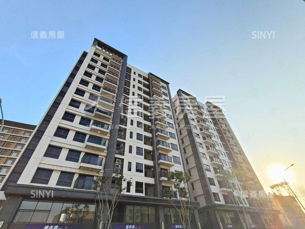 全新未住三房雙平車位房屋室內格局與周邊環境