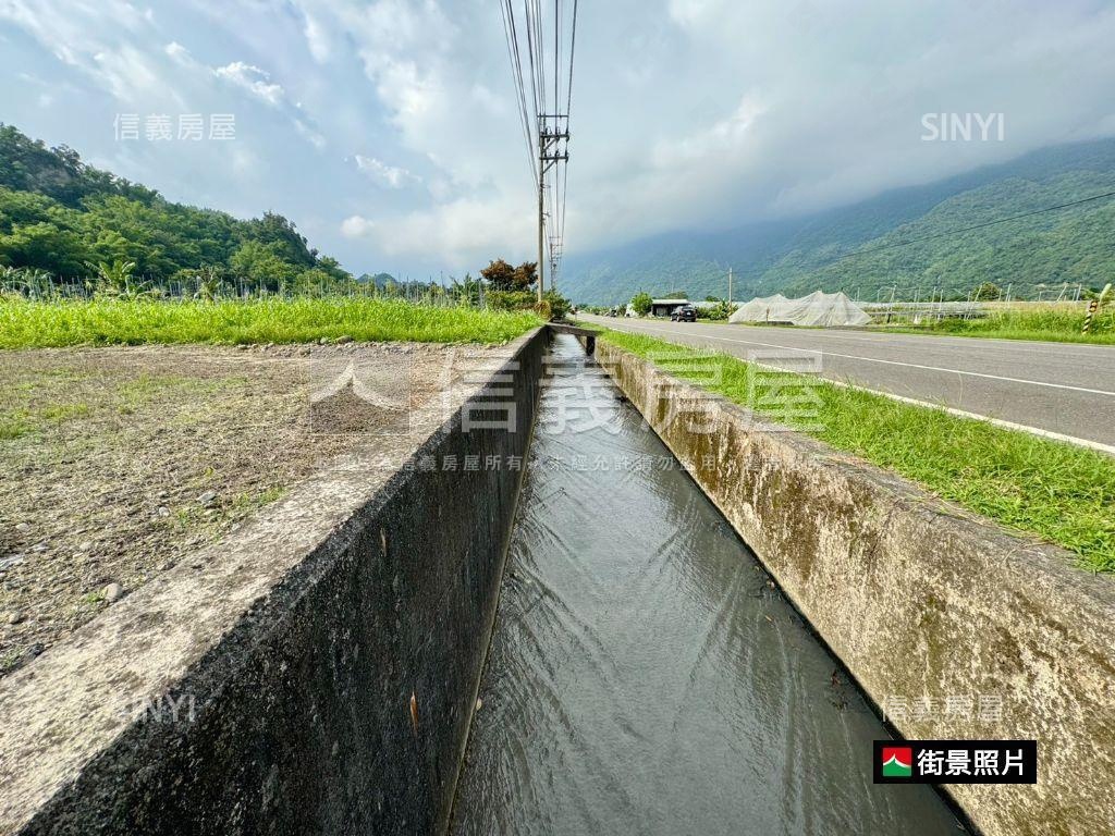高雄六龜｜臨路風景美地房屋室內格局與周邊環境