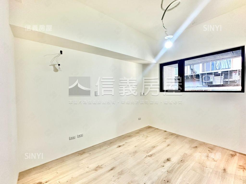 大安名人巷屋齡新３房房屋室內格局與周邊環境