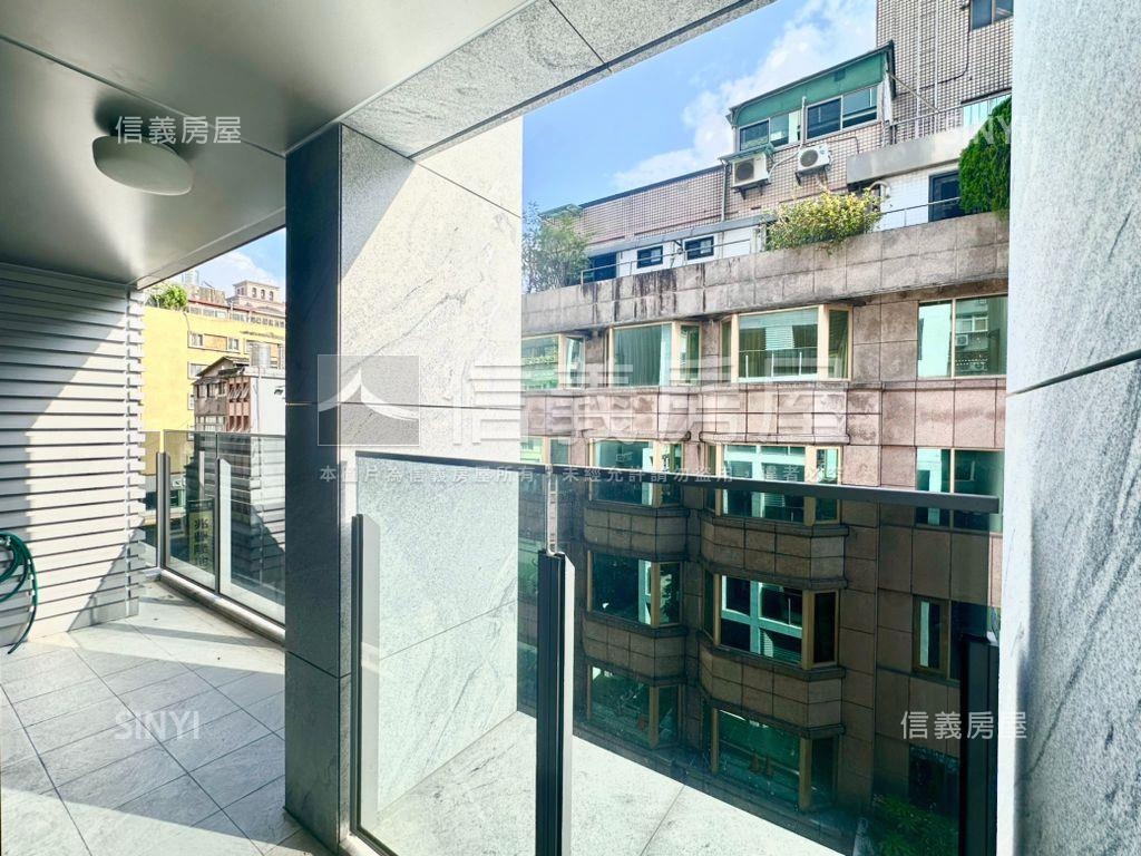 大安名人巷屋齡新３房房屋室內格局與周邊環境