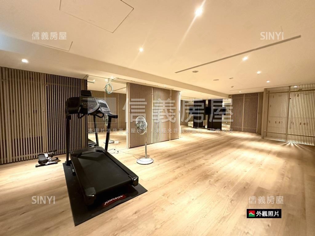 大安名人巷屋齡新３房房屋室內格局與周邊環境