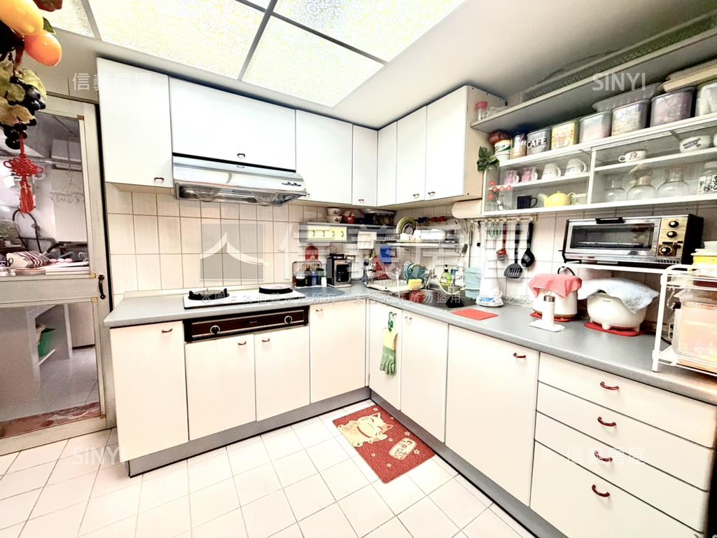 仁愛圓環高樓靜巷四房房屋室內格局與周邊環境