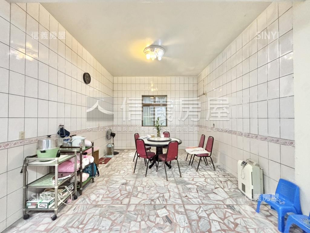 臨馬路＊森林透天房屋室內格局與周邊環境