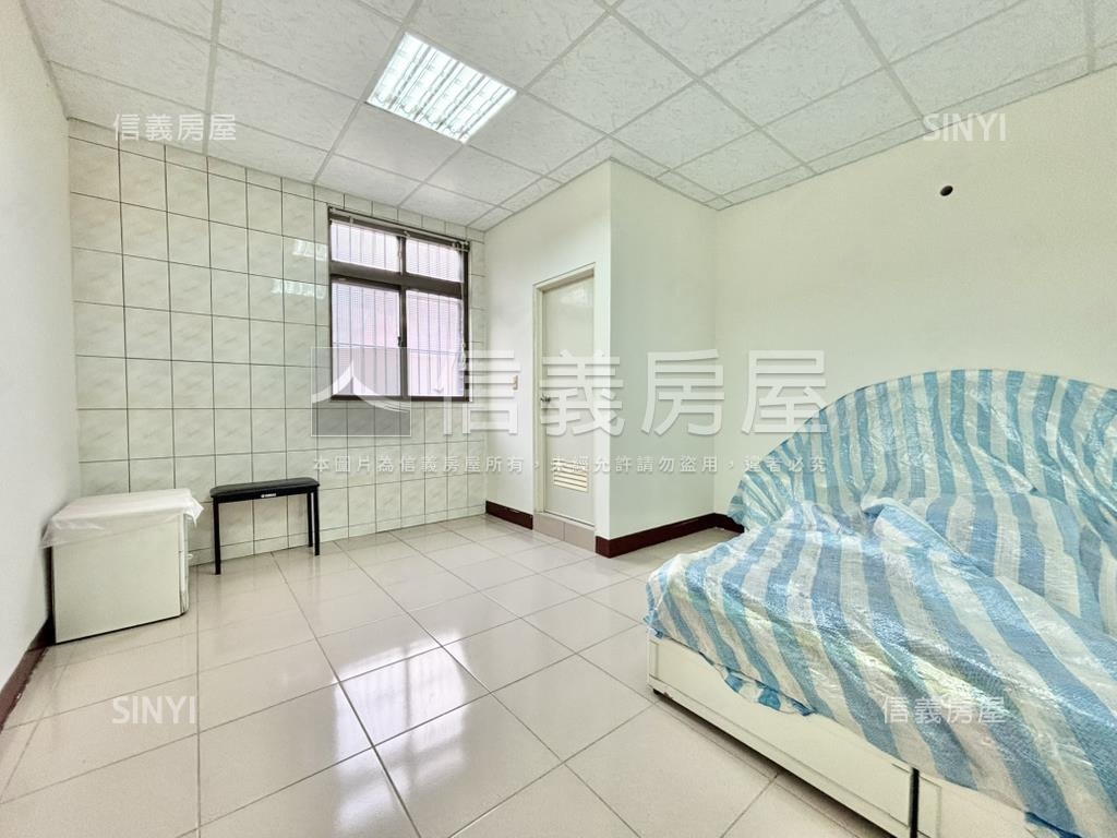 臨馬路＊森林透天房屋室內格局與周邊環境