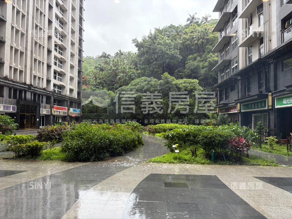 陽光ＰＡＲＫ高樓附車位房屋室內格局與周邊環境