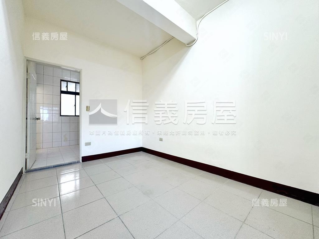 『土城國小』邊間方正美寓房屋室內格局與周邊環境