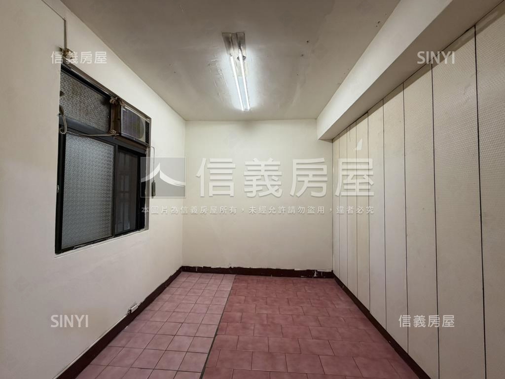 近亞東通訊園區方正三樓房屋室內格局與周邊環境