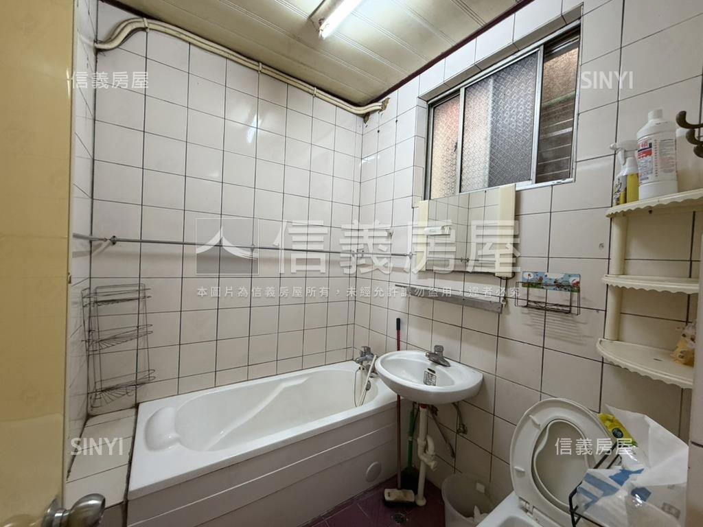 近亞東通訊園區方正三樓房屋室內格局與周邊環境