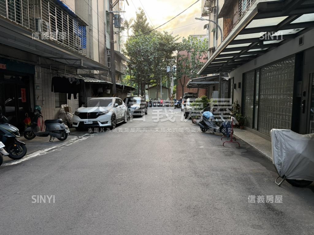 近亞東通訊園區方正三樓房屋室內格局與周邊環境