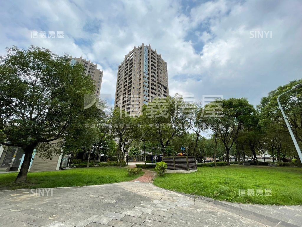 近內科園區．大面寬金店房屋室內格局與周邊環境