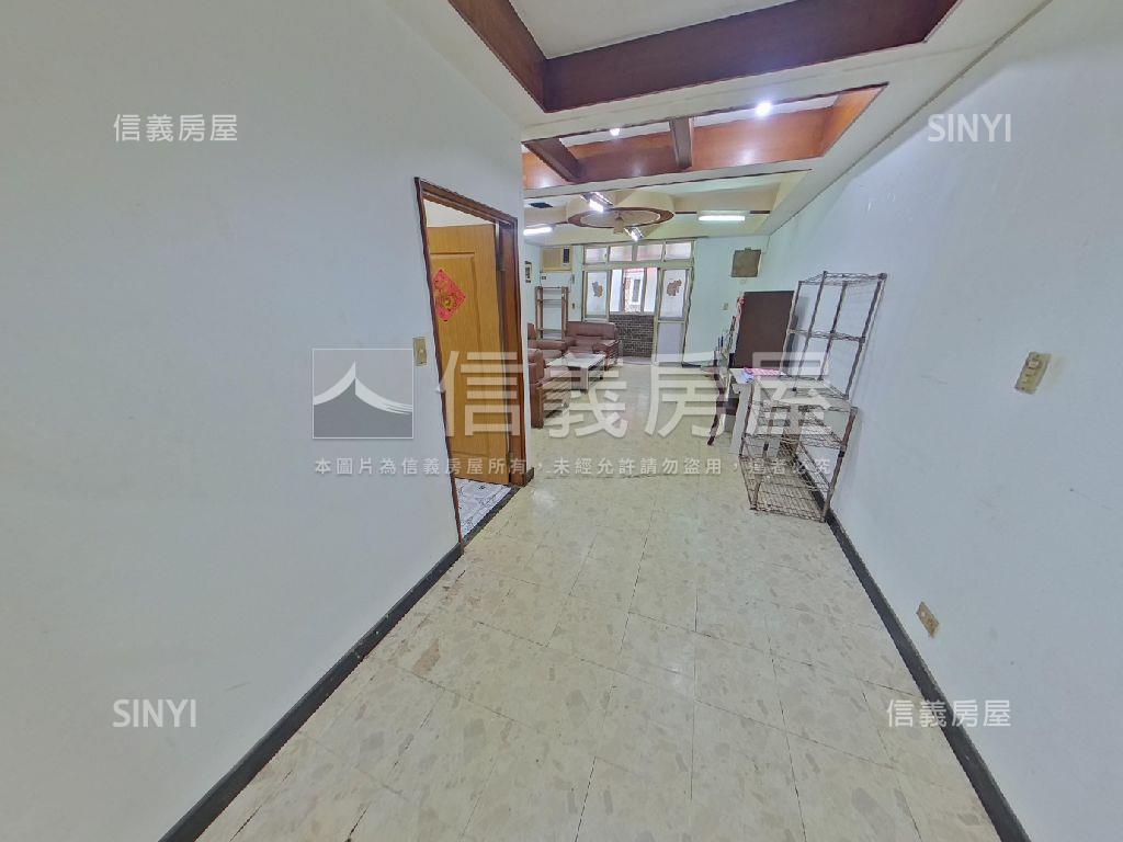 榮星花園黃金二樓房屋室內格局與周邊環境