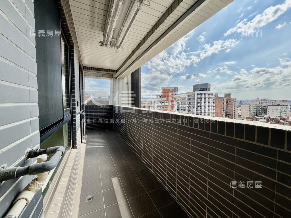 中興匯☆露臺兩房平面車位房屋室內格局與周邊環境