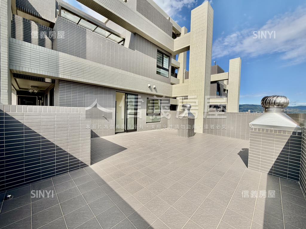 中興匯☆露臺兩房平面車位房屋室內格局與周邊環境