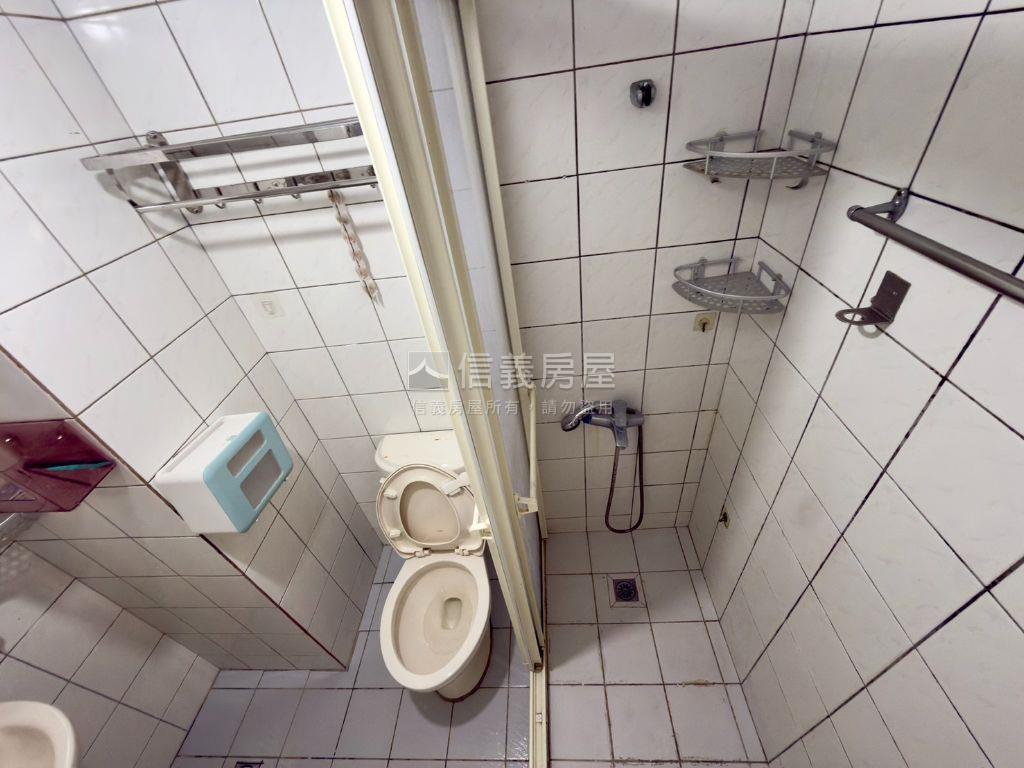 低總小資精裝電梯套房房屋室內格局與周邊環境