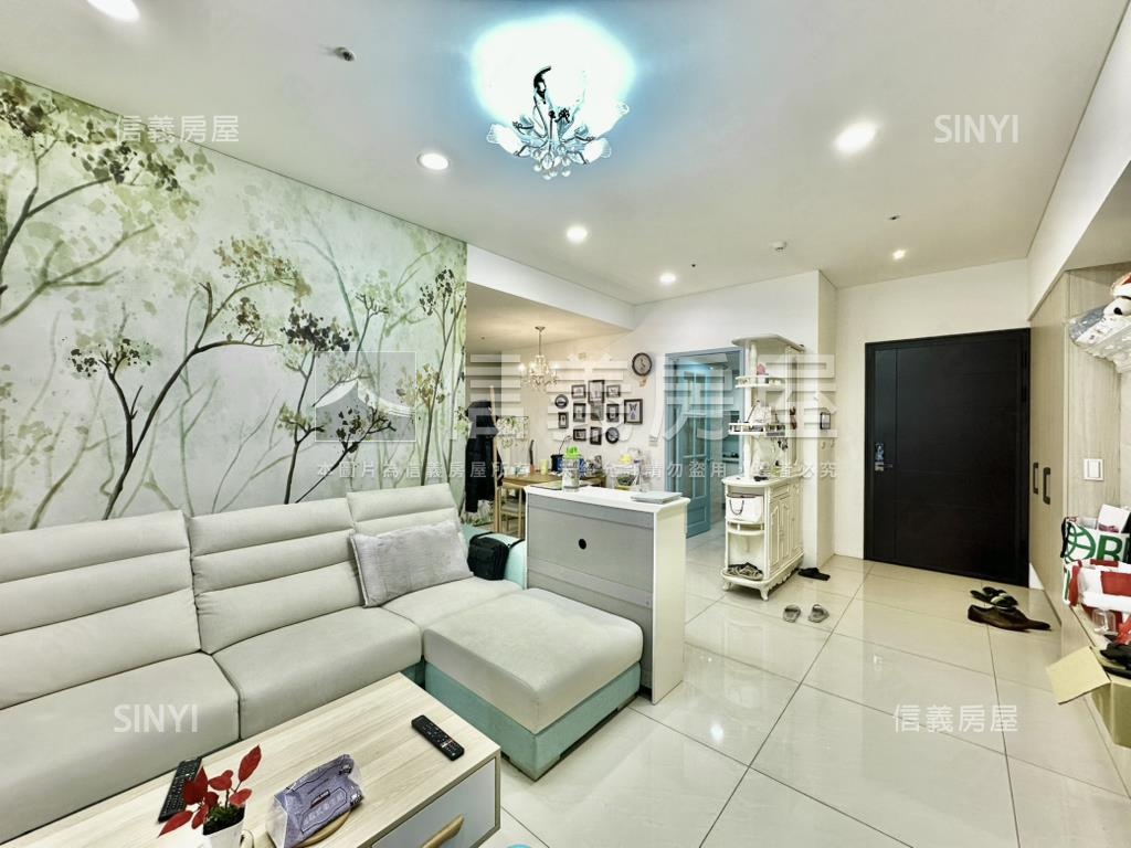 時光織錦高樓柱邊平面車位房屋室內格局與周邊環境