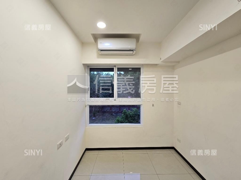 板橋裝潢兩房平面車位房屋室內格局與周邊環境