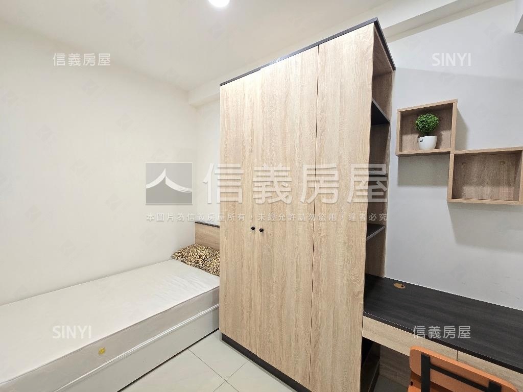 板橋裝潢兩房平面車位房屋室內格局與周邊環境