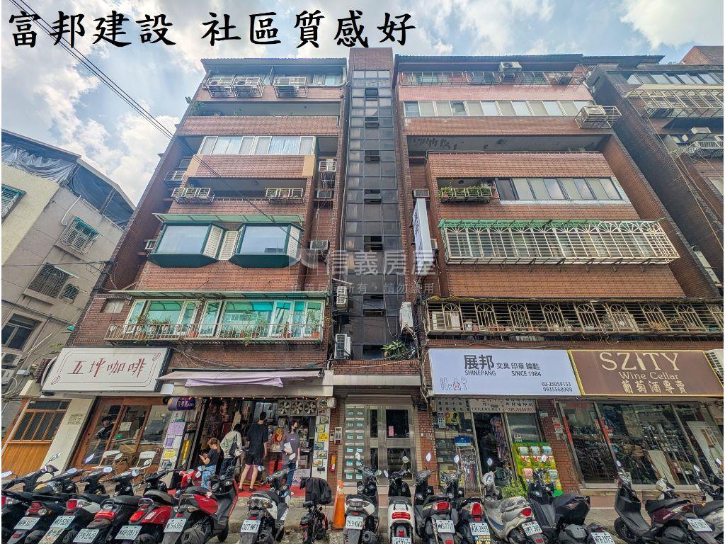 富邦建設錦州邊間電梯四房房屋室內格局與周邊環境
