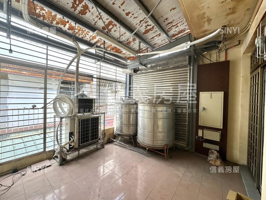 北屯松山街大面寬透天房屋室內格局與周邊環境