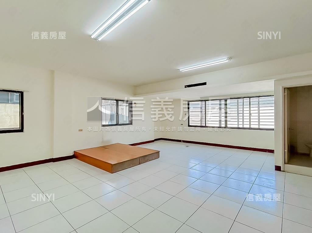 北屯松山街大面寬透天房屋室內格局與周邊環境