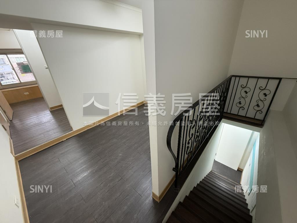 國泰博苑８米大面寬店面房屋室內格局與周邊環境