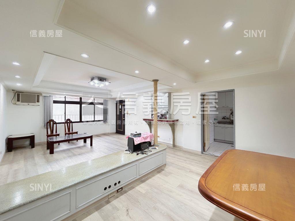 明志精美電梯大三房房屋室內格局與周邊環境
