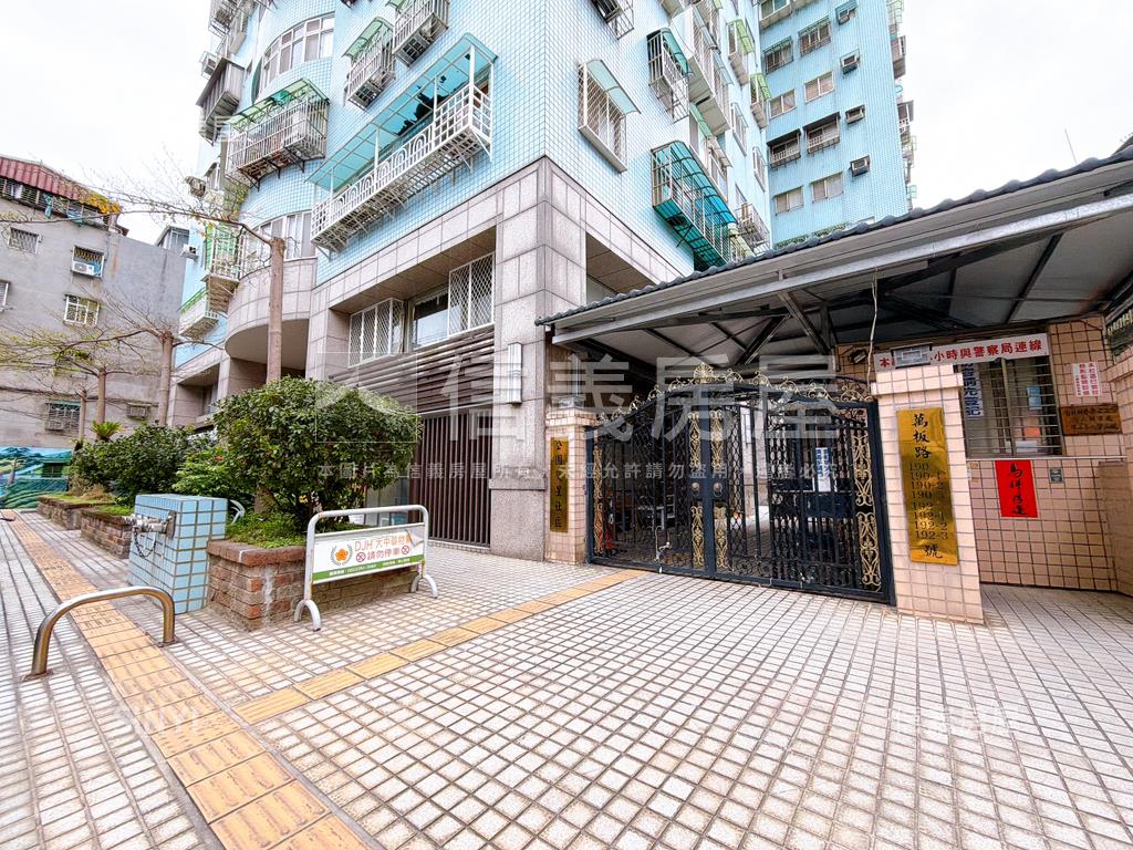 溫馨三房平面車位房屋室內格局與周邊環境