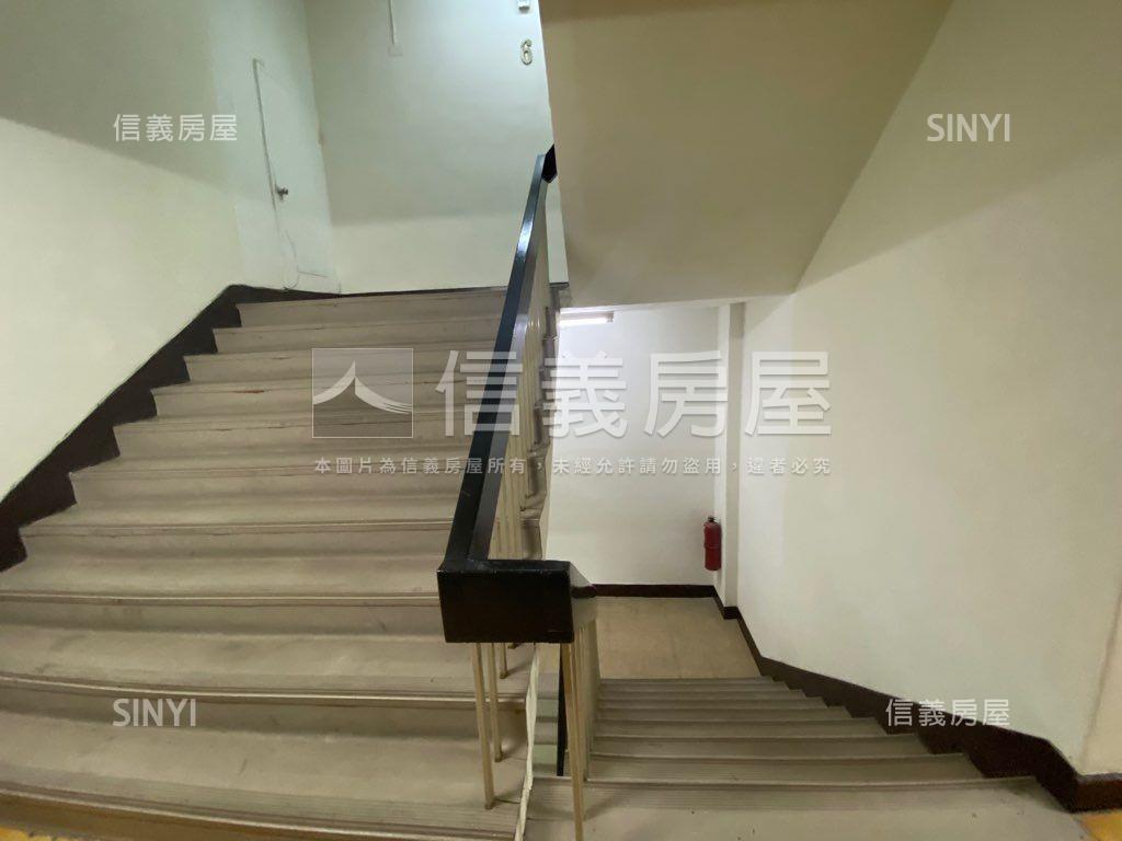 近中山站精華地段等改建房屋室內格局與周邊環境