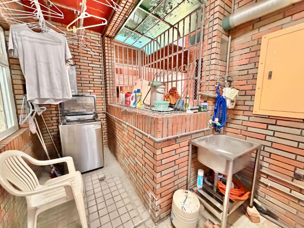 文心經典★大四房屋況讚房屋室內格局與周邊環境