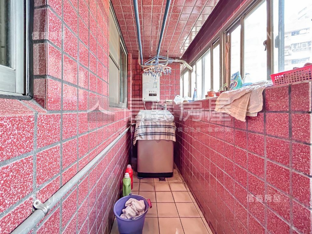 專任紅對綠ＮＯ３邊間美屋房屋室內格局與周邊環境