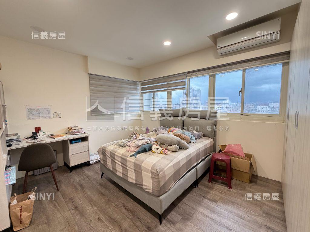 精美樓中樓景觀豪邸房屋室內格局與周邊環境